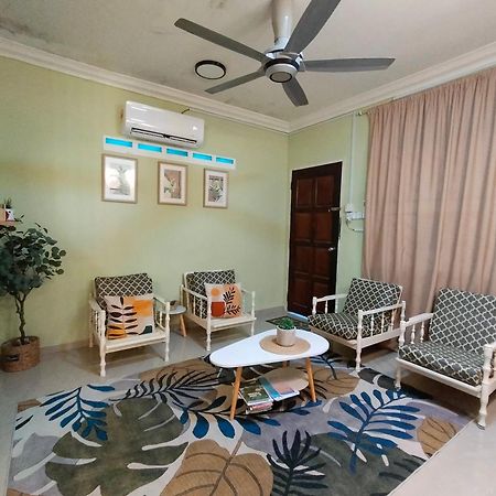 Mini Green Homestay Kulai Exterior photo