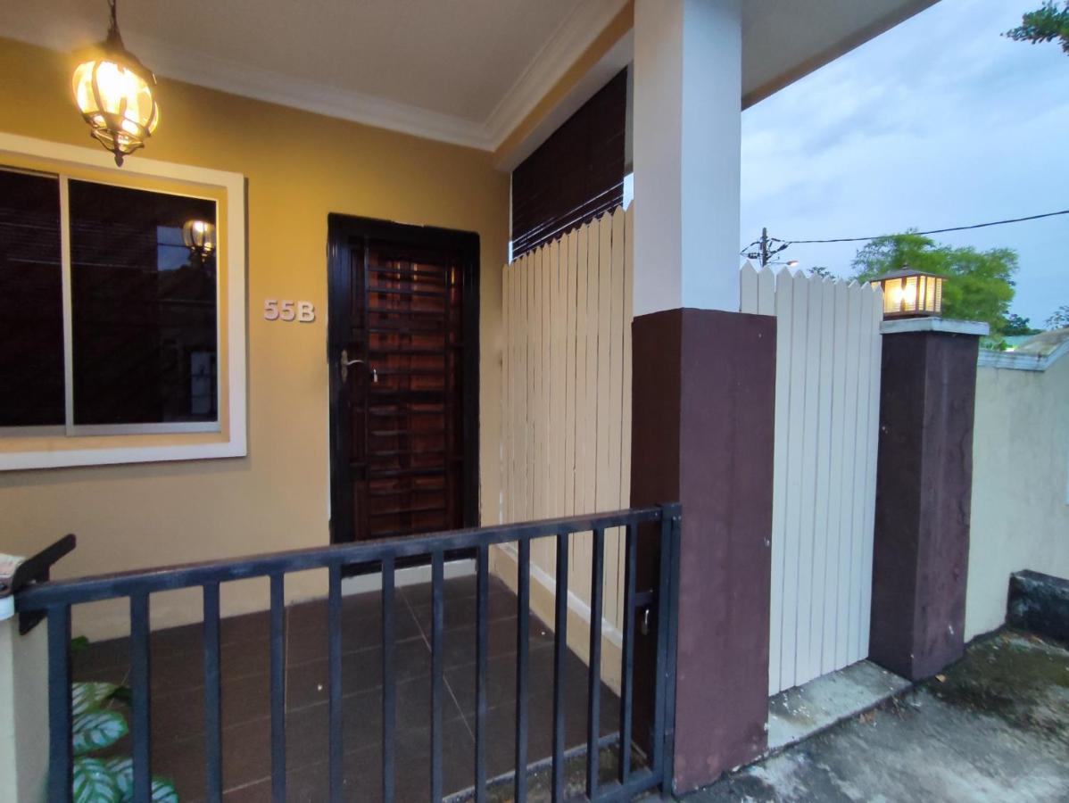 Mini Green Homestay Kulai Exterior photo